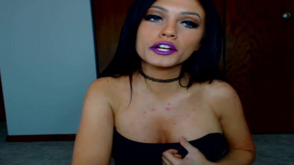 Nikkiii_ MyFreeCams [2017-08-30 03:15:50]