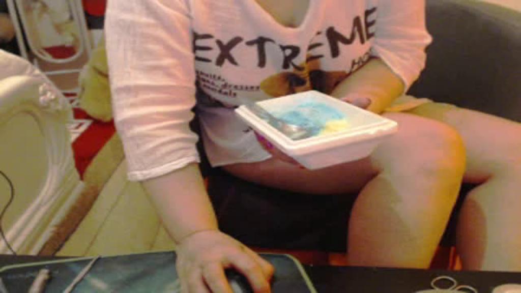 sexymilflucia [2017-07-06 10:21:28]