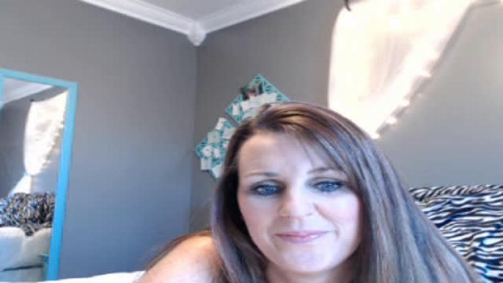 Wife_Layla [2016-11-18 15:17:07]