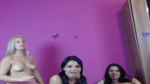 pinkyandcarmen
