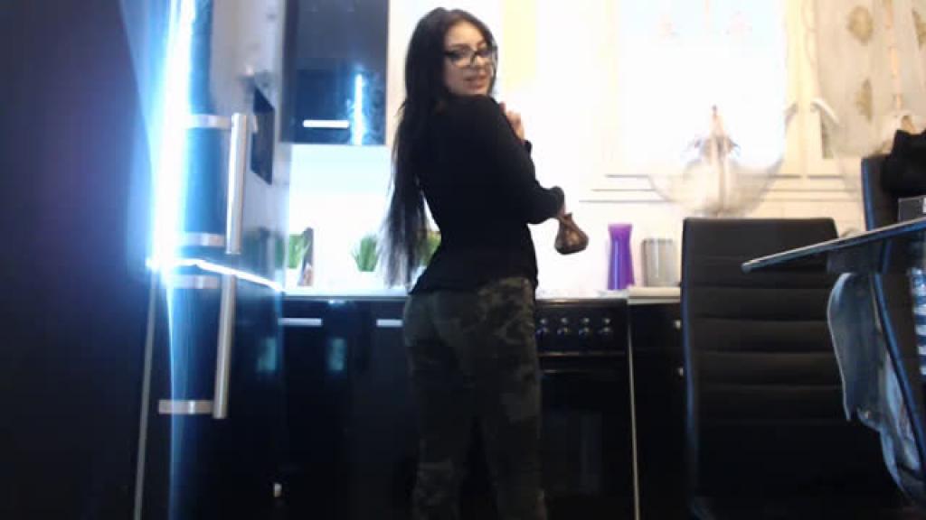 leona077