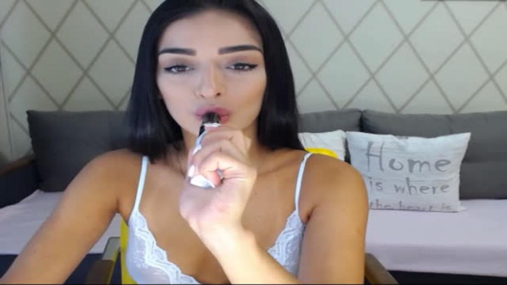 Laila_ MyFreeCams [2017-08-26 10:10:18]