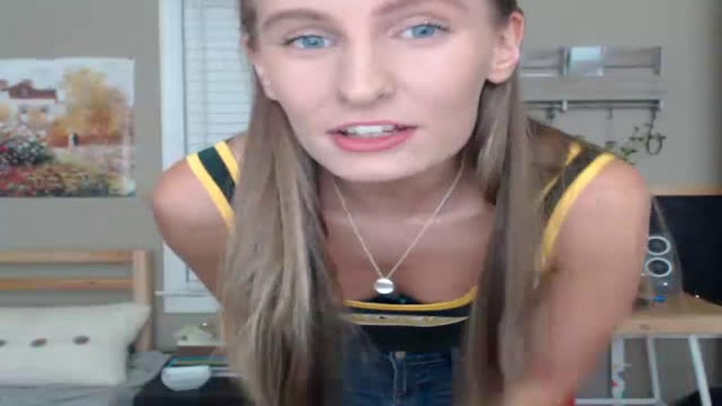 ella_xo MyFreeCams [2017-09-01 01:16:14]