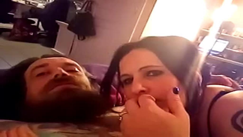 coupleexib1 [2017-04-25 22:05:27]