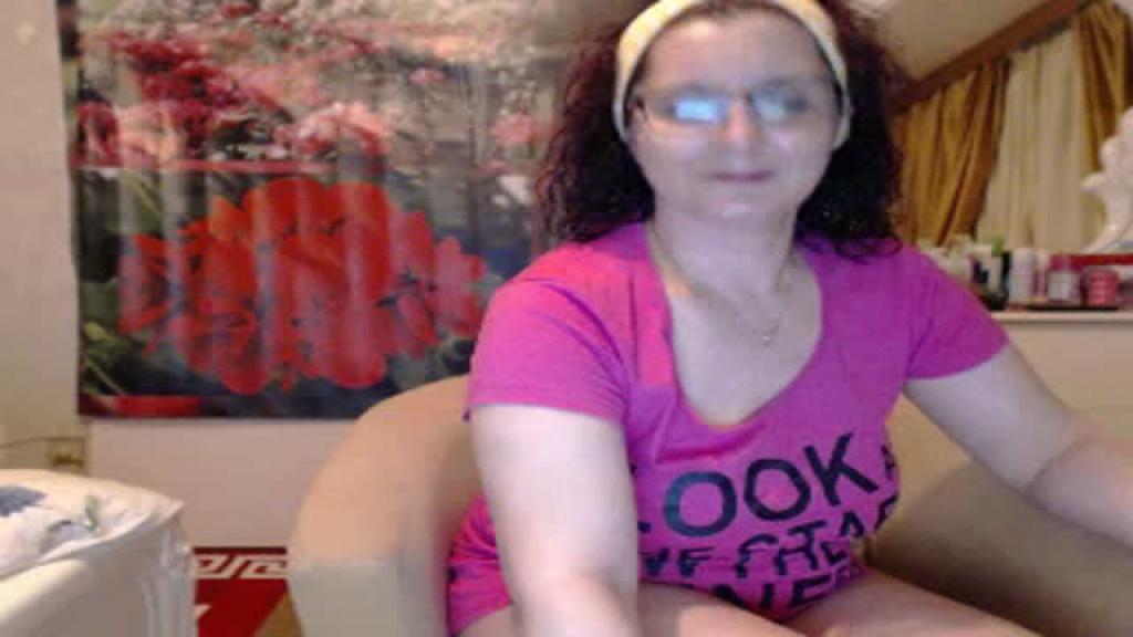 sexymilflucia
