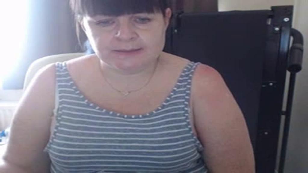 naughtymilf72