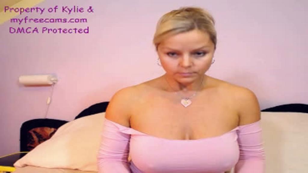 BlondeKylie [2016-10-18 20:51:52]