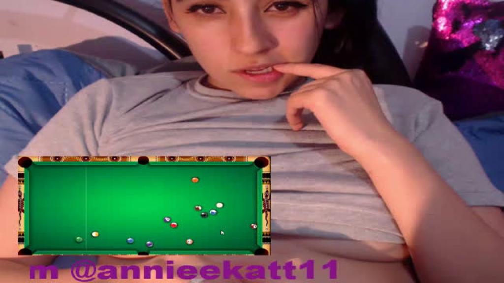 annieekatt [2017-08-31 07:00:43]