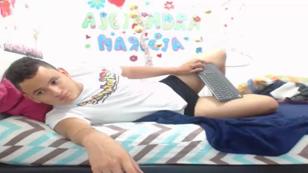 sexbabyxxx [2016-11-19 10:21:33]