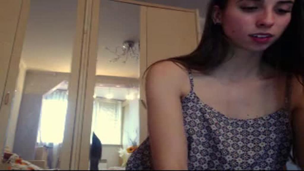 kira_kiraa
