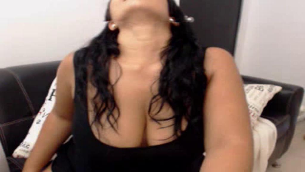 BootyQueen X [2017-07-18 01:00:27]