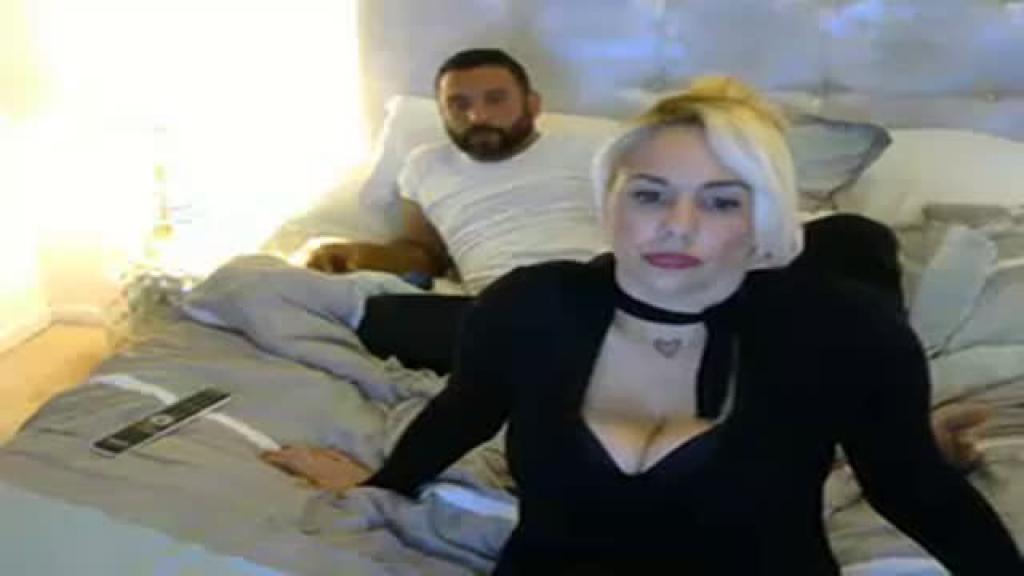 hornycouple3940 [2017-04-05 04:00:56]