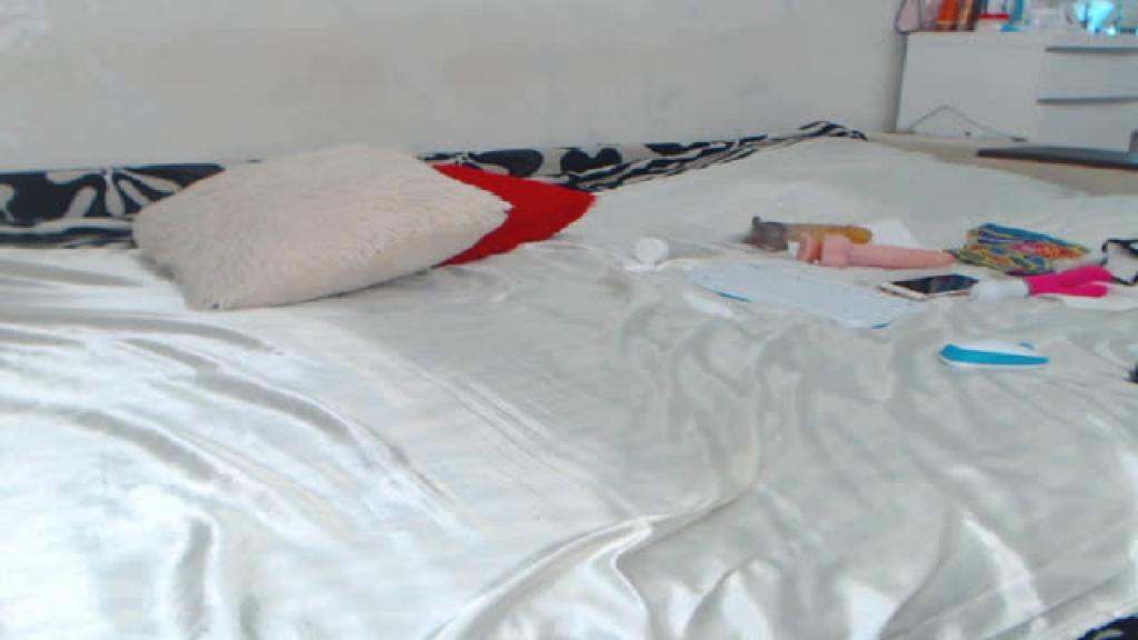 BarbieDollie MyFreeCams [2017-08-23 13:01:28]