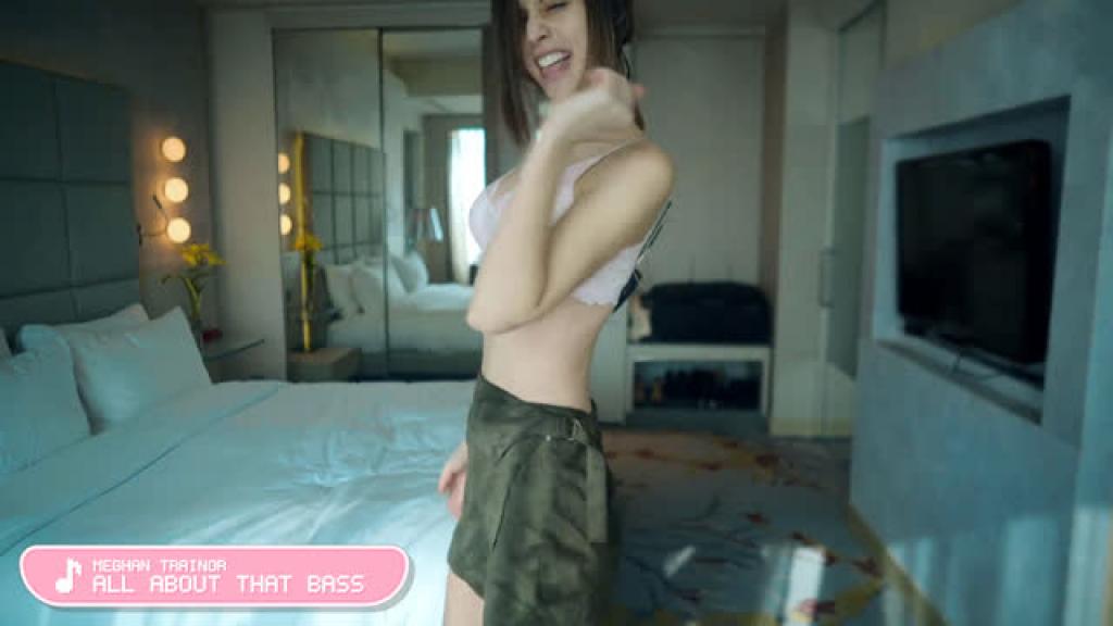 newchloe18