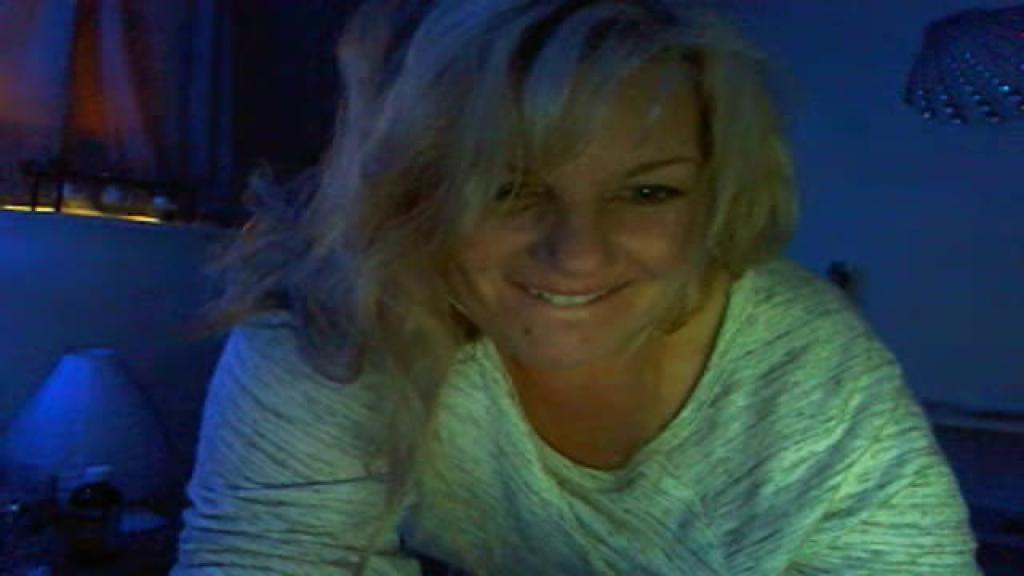 bluecatblonde