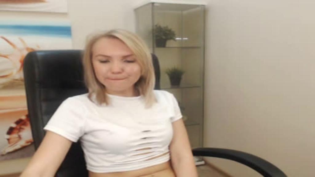 BlondJessica [2018-04-23 01:45:38]
