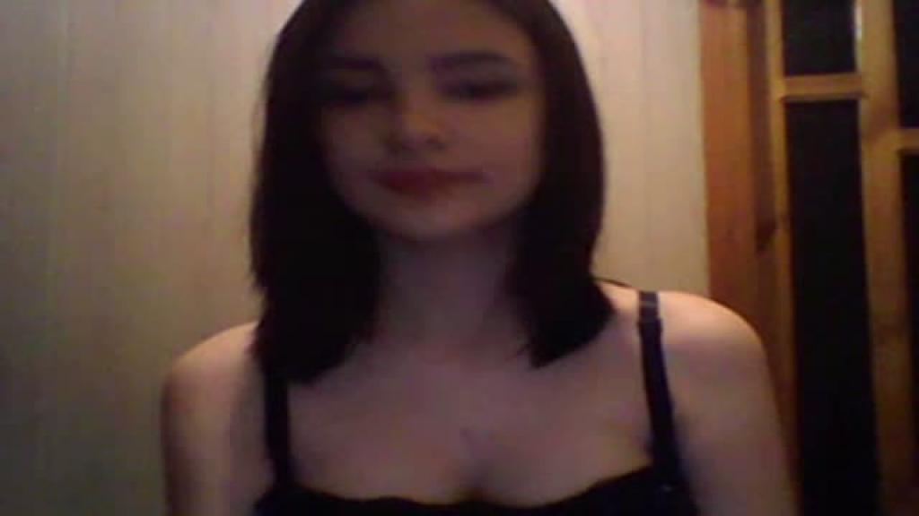 mia_joyful