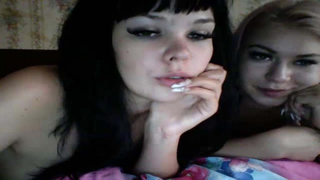 RoxanneMilana MyFreeCams [2017-08-17 10:31:53]
