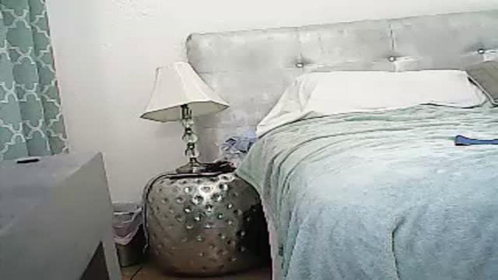 funcouple4443