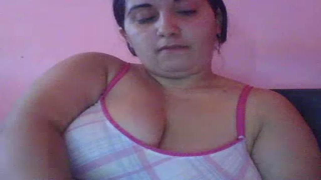 BigBreastsMia [2017-06-18 08:52:30]