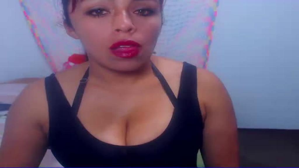 sondrahornysexy [2017-06-22 03:03:30]