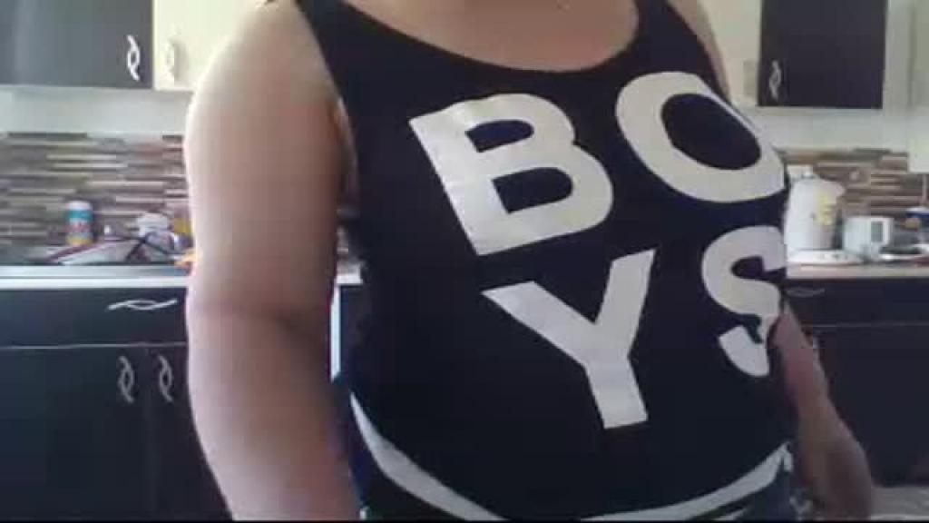 sexymilfLucia [2017-07-15 11:55:13]
