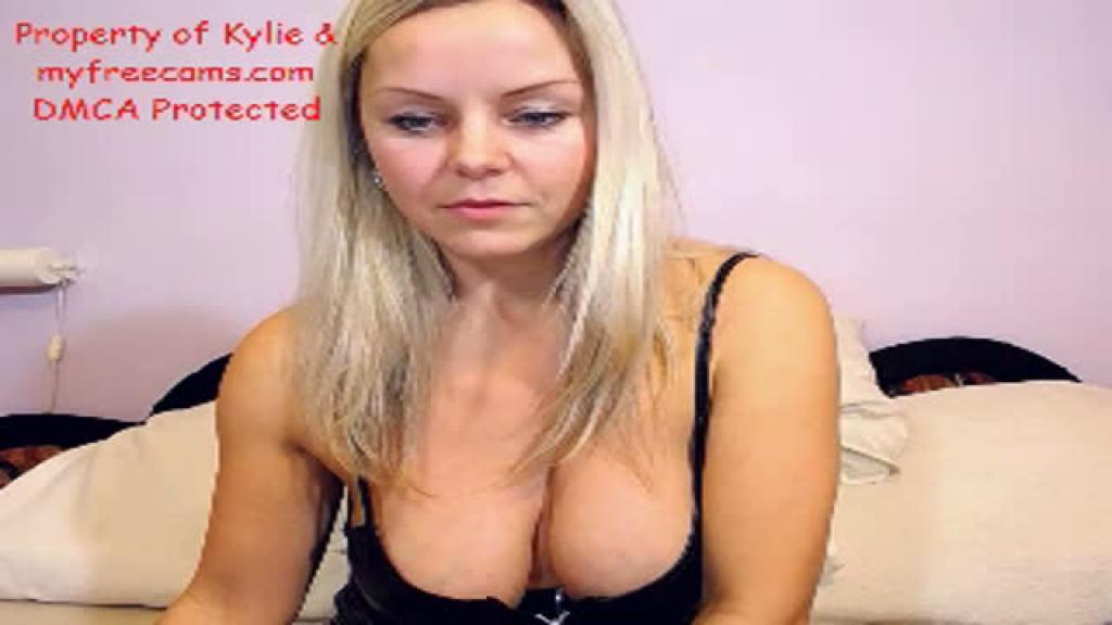 BlondeKylie [2016-11-16 23:00:27]