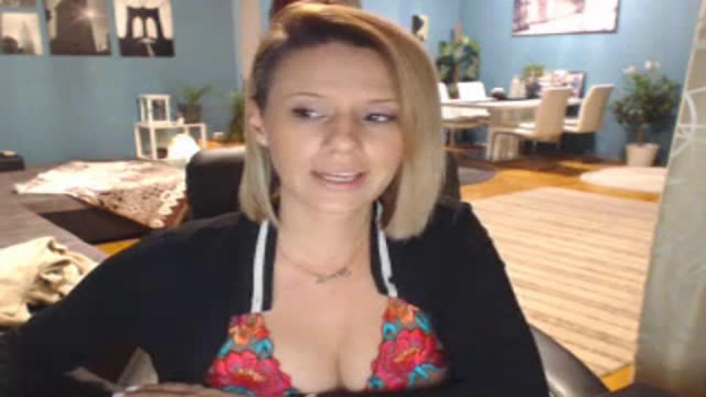oOliliOo MyFreeCams [2017-08-24 20:00:12]