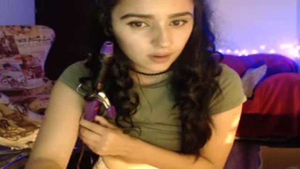 Annieekatt [2018-04-19 01:51:15]