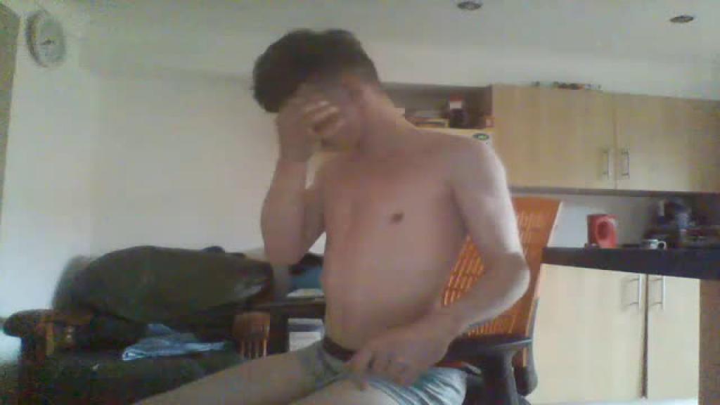 xkinkyboy97 [2018-04-27 13:40:27]