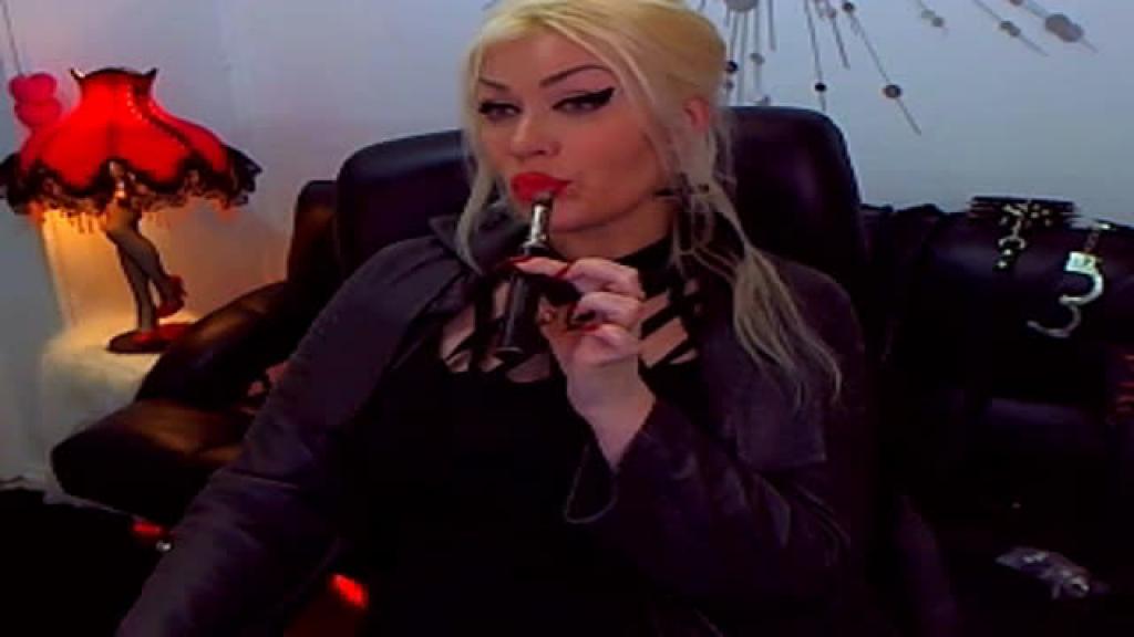 Alfa_Female [2018-05-27 04:45:12]