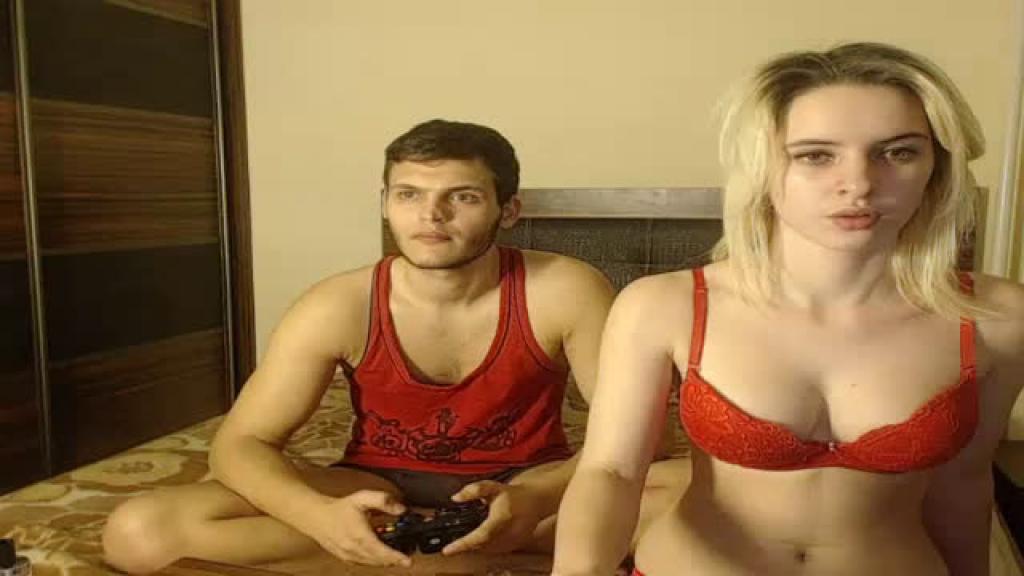 aesthetic_couple [2016-11-29 23:00:33]