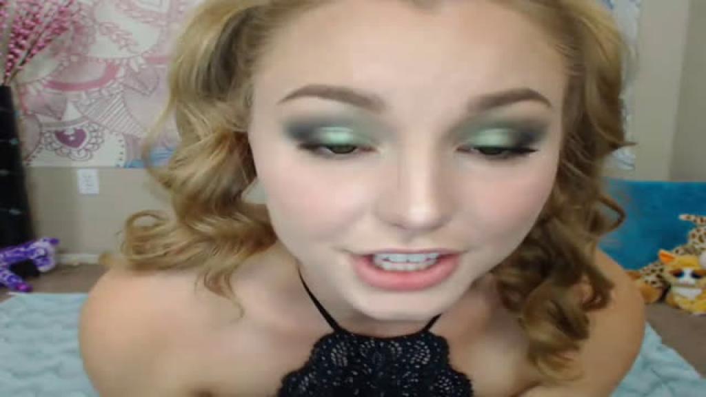 Paige MyFreeCams [2017-08-19 03:16:54]
