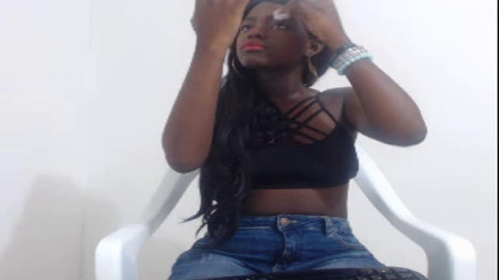 sexytoyyax