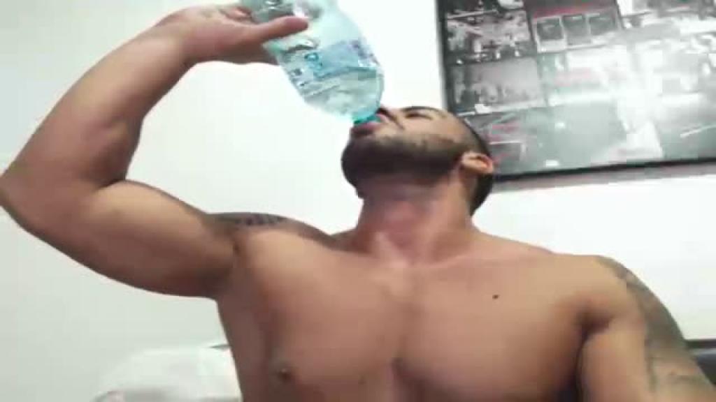 musclecockzilla