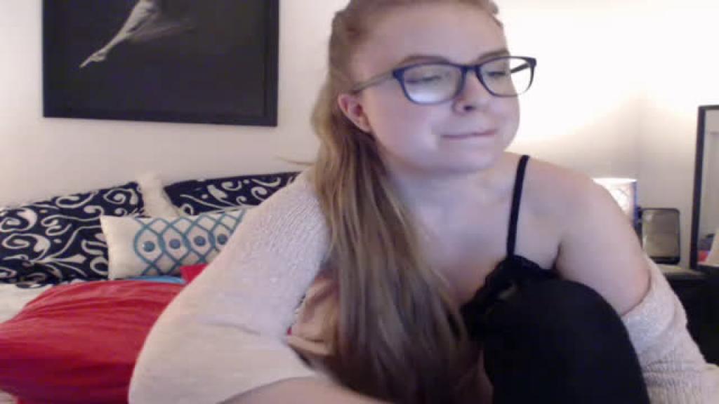 LilyBea MyFreeCams [2017-08-10 06:25:16]