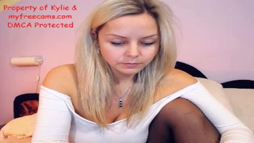 BlondeKylie [2016-11-27 21:30:27]