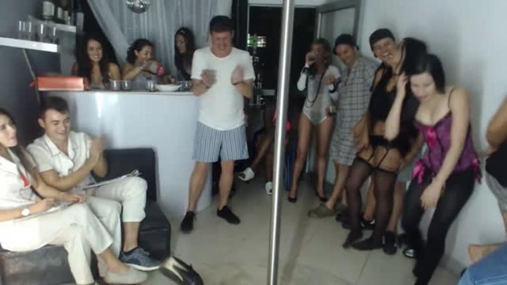 partyshows [2017-05-28 04:45:42]