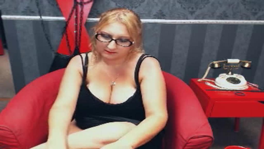 ChantalFemDom [2017-07-04 21:20:40]