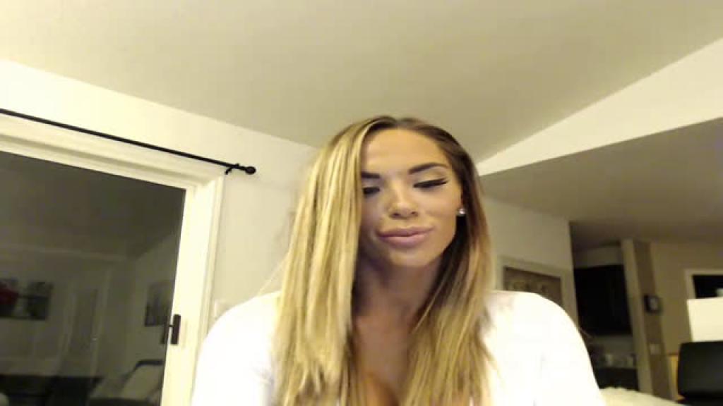 Ladyliciousx MyFreeCams [2017-09-10 08:20:39]