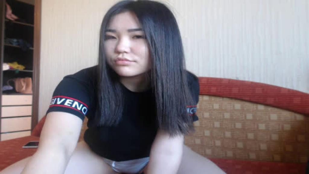 Kinaky_mia [2018-04-27 10:46:02]
