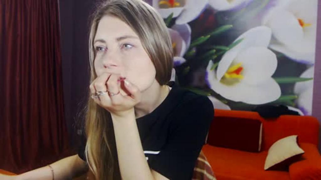 candidchristine