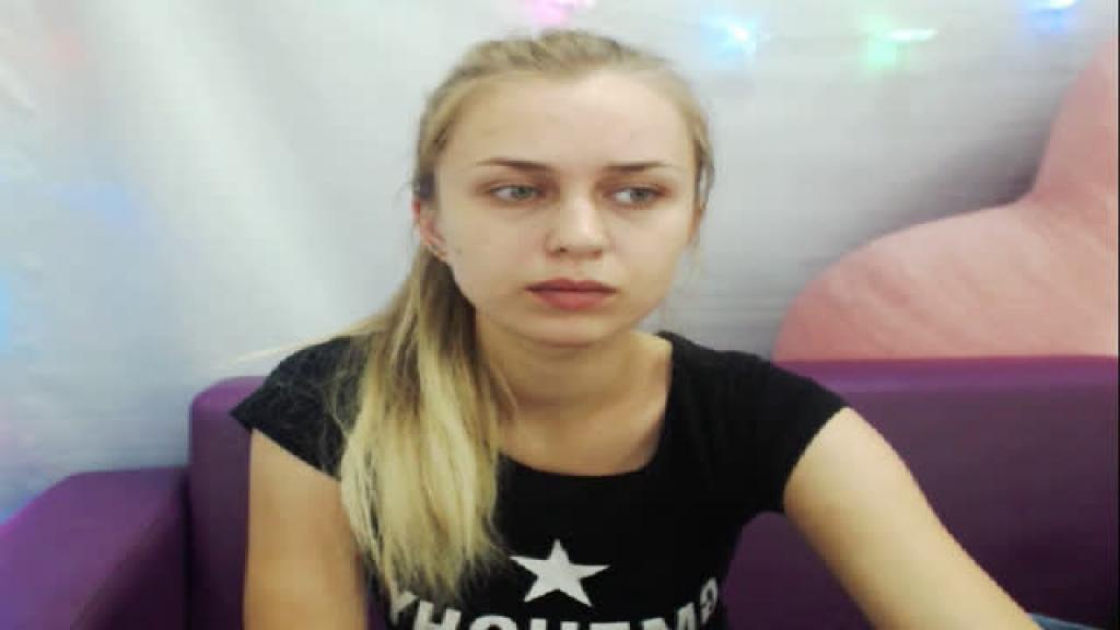 KiraNiceee MyFreeCams [2017-08-30 09:05:41]