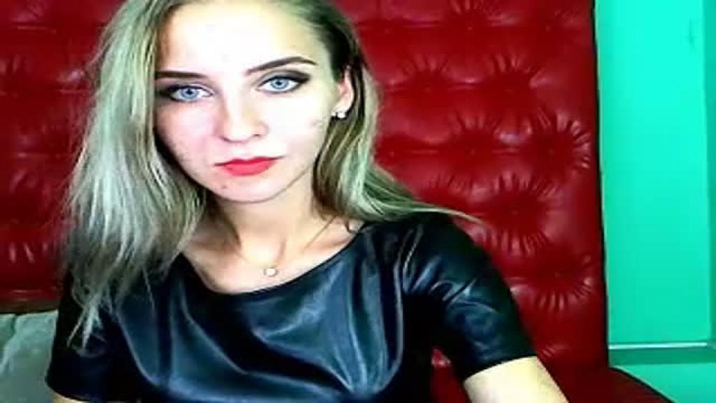 blond_dee