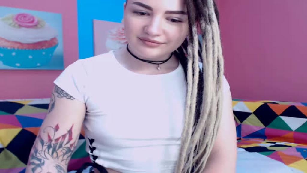 Naughty_Chiks [2018-06-04 09:05:49]
