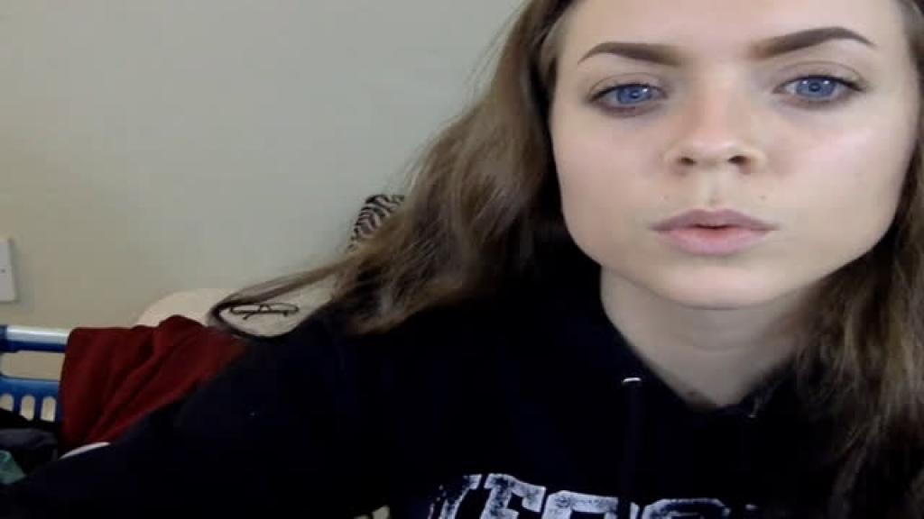 elliekava