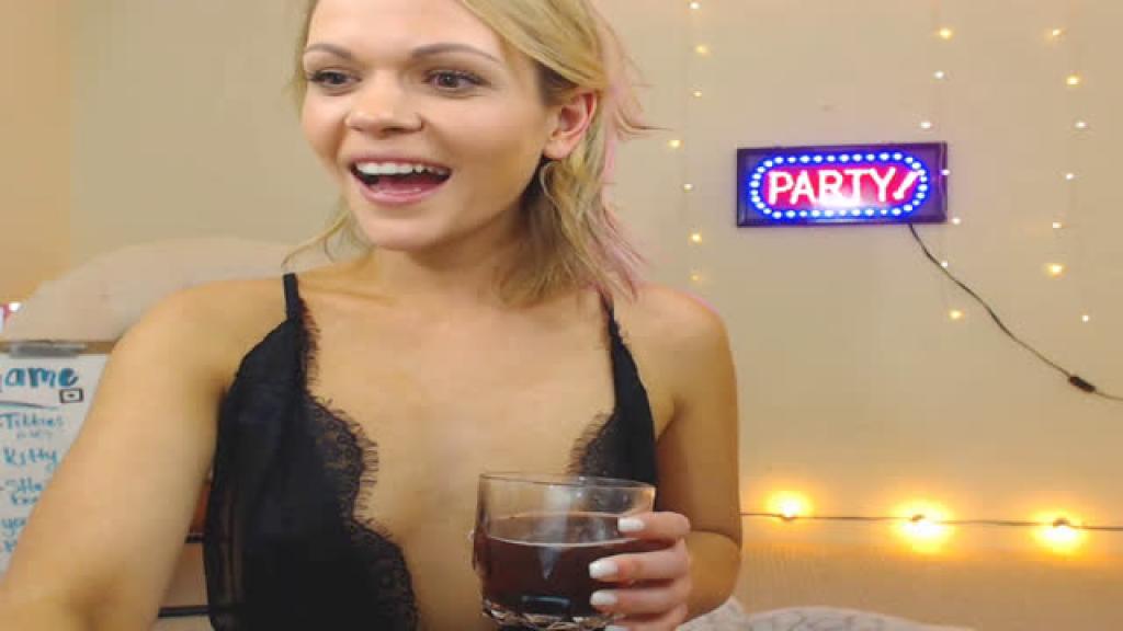 InnocentChloe [2017-05-24 02:21:04]