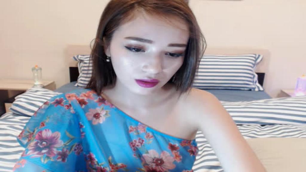 Uummi MyFreeCams [2017-08-28 13:41:04]