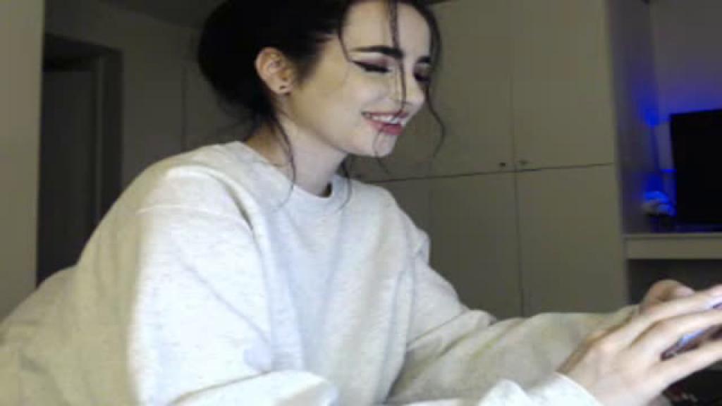 hornyunicornn [2017-08-26 12:21:28]