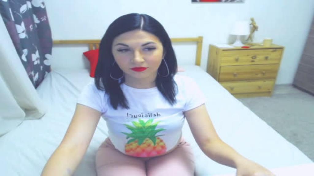 naughtykris [2018-06-06 19:36:46]